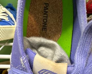 Pantone