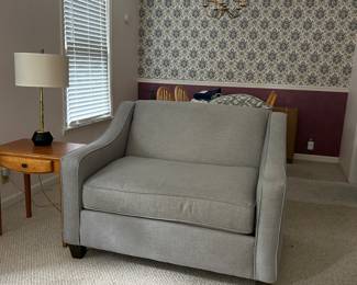 Twin Sofa/ Sleeper for an Extra Bed! 