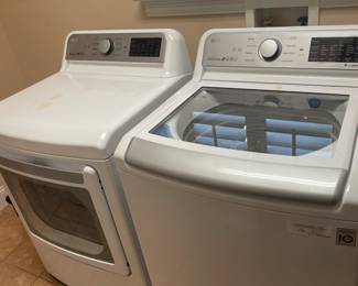 LG washer and dryer $700