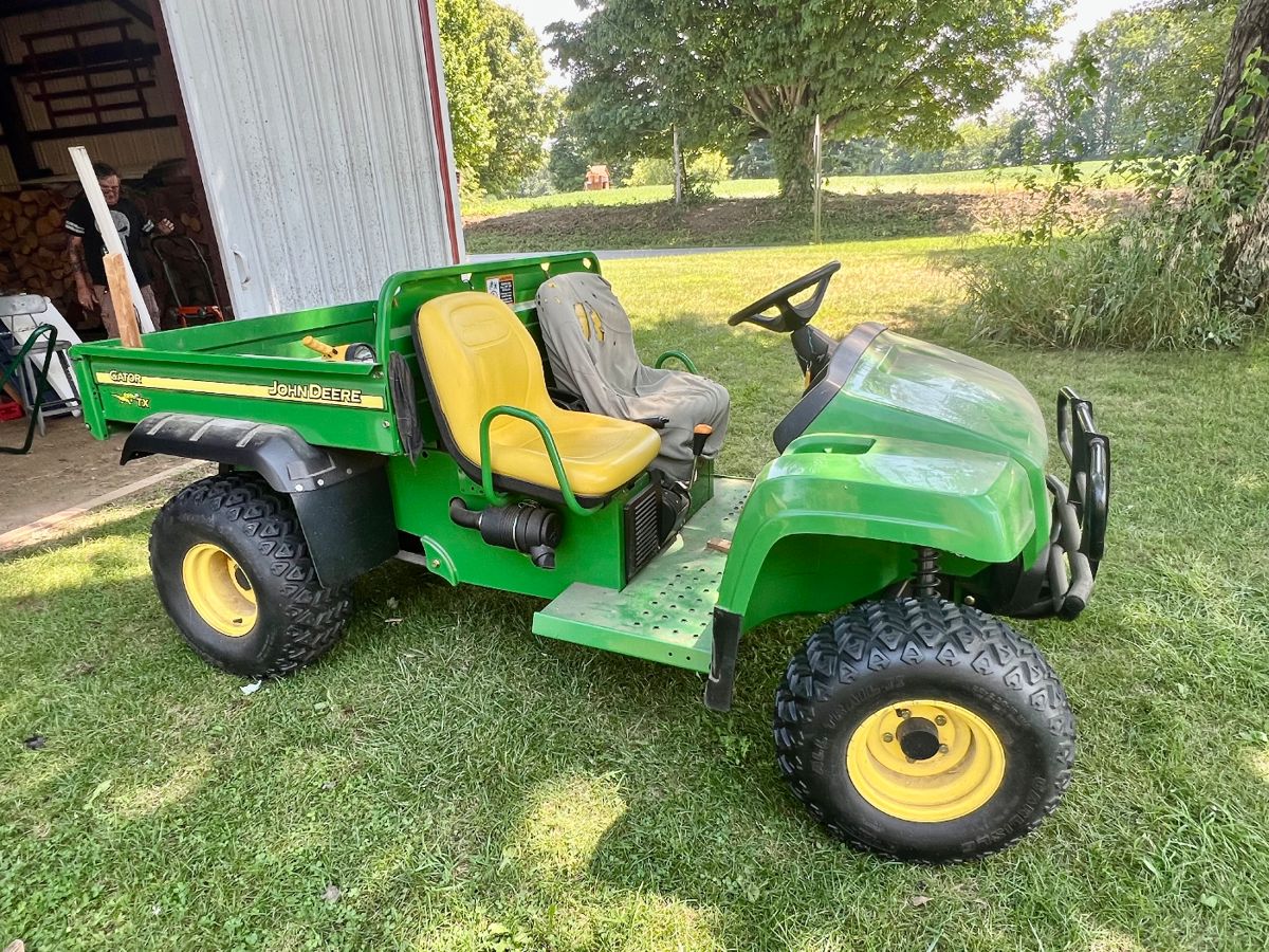 Joh Deere Gator