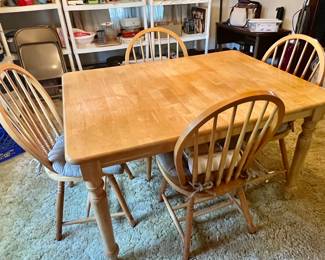 Kitchen dining table