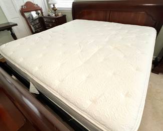 King Size Sealy Mattress Set 