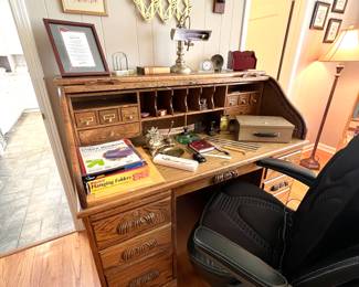 Roll Top Desk 