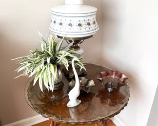 Hurricane Lamp - Nao - Carnival Glass 