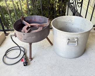 Durango Propane Cooker and Heavy Pot