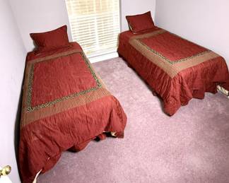 Set of Twin Beds including Bedding and Sealy Mattresses