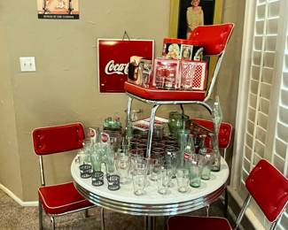 THE COCA COLA CORNER! TERRIFIC CHROME, RED & WHITE DINETTE!
