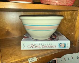 McCOY POTTERY BOWL