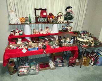CHRISTMAS ROOM!