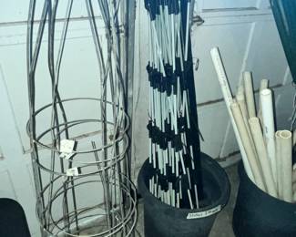 TOMATO CAGES