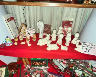 DUNCAN'S READY TO PAINT NATIVITY SET