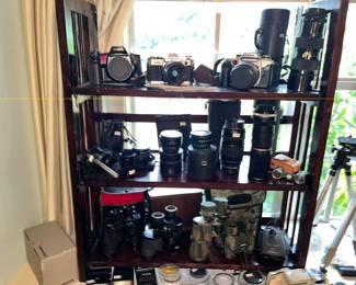 LOTS OF QUALITY PHOTOGRAPHY EQUIPMENT