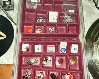 EARRINGS & PINS
