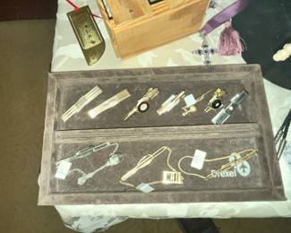 TIE CLASPS