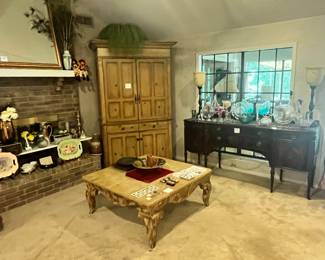 JUST A FEW ROOM SHOTS OF THIS GORGEOUS HOME!