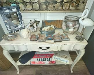 COUNTRY FRENCH TABLE