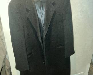 STYLISH WOOL / CASHMERE COAT BY MAITLAND OF ENGLAND