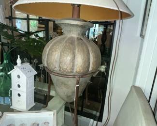 iRON & POTTERY LAMP