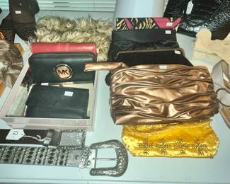 WALLETS & ACCESSORIES
