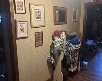 Wall decor, blankets, and quilt rack