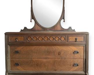 007 Antique Dresser With Mirror