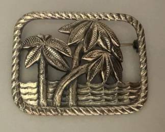 Cool palm tree brooch