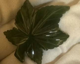 Gorgeous vintage leaf pin