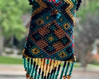 Beaded little necklace purse