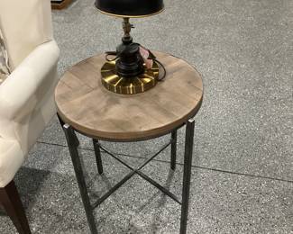 End table with lamp