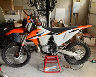 Dirt bike