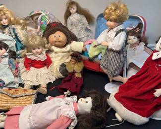 Cabbage Kids And Other Assorted Dolls