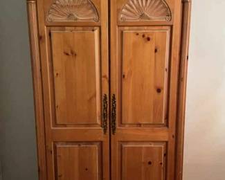 Wardrobe 