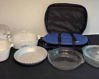 Vintage Blue Cornflower Corningware, Pyrex, Ovations By Anchor In Carry Bag