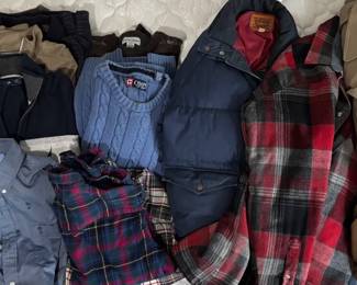 Mens Sweaters Chaps, Nautica, Jackets Levi Strauss, size ML