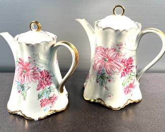 Vintage teapot or chocolate pot pair