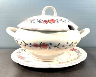 Royal Doulton Expressions "Windermere" Tureen