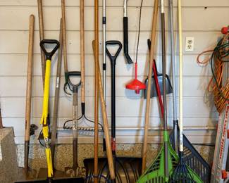 Lawn Tools 