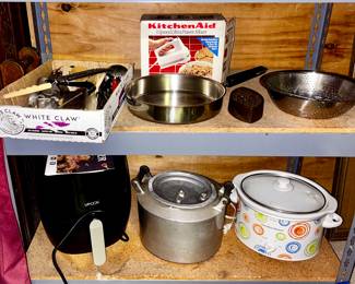 Vintage & modern kitchen items
