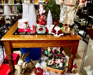 Vintage & modern Christmas decor
