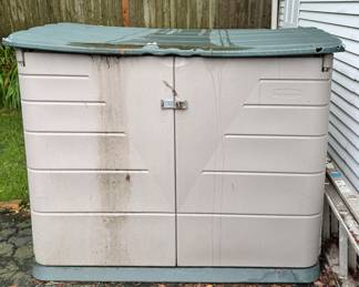 Rubbermaid Horizontal Storage Shed. Photo 1 of 2.