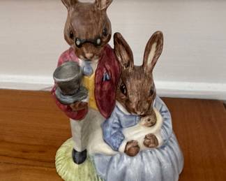 Bunnykins "Father, Mother & Victoria" Photo 1 of 2.