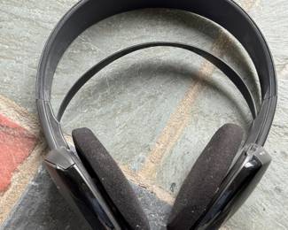 Sony Cordless Stereo Headphones MDR-1F0230. Photo 1 of 3.