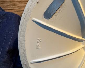 Vintage Eero Sarrinen Tulip Chair. Photo 4 of 4.