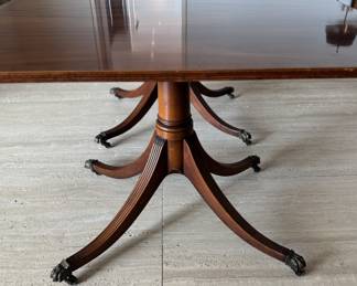 Antique Georgian-Style Satinwood Banded Double Pedestal Dining Table with Claw Feet. Measures 66" - 120" L (with four 13.5" Leaves) x 40" W x 28.5" H. Photo 5 of 7.