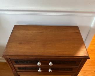 Ever Ready Dress Stays "Spool" Storage Table. Measures 23" W x 14" D x 27" H. Photo 2 of 5.