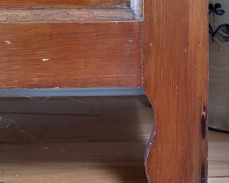 Antique Flip-Top Pine Grain Bin / Storage Cabinet. Measures 36.5" W x 19.25" D x 31" H. Photo 3 of 6.