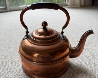Vintage Rome Copper Tea Kettle. Photo 1 of 2.