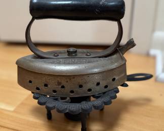Vintage Natural Gas Iron.
