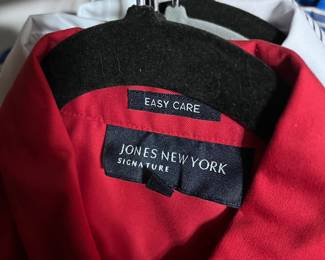 Jones New York Signature Red Button-Up Shirt – Easy Care | Classic Workwear Top