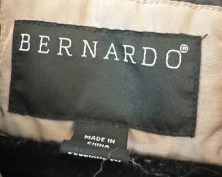Bernardo Women’s Puffer Coat Label – Made in China Tag Detail for Taupe Long Hooded Parka